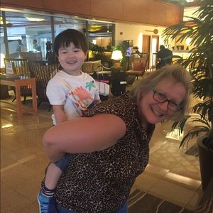 Meet your Posher, Cathy